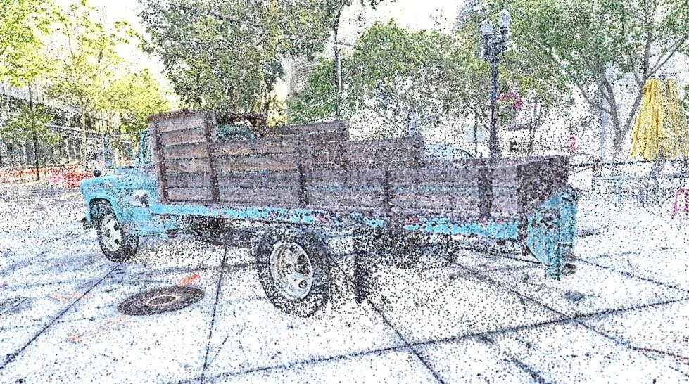 Full-detail 3D Gaussian structure of a blue truck